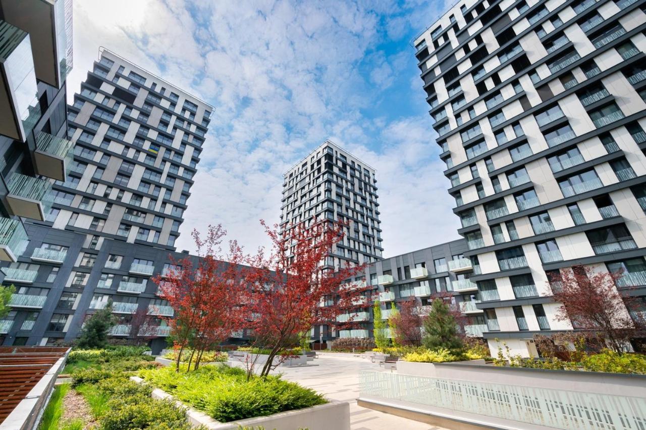Centrum Park Apartment Praha Bagian luar foto