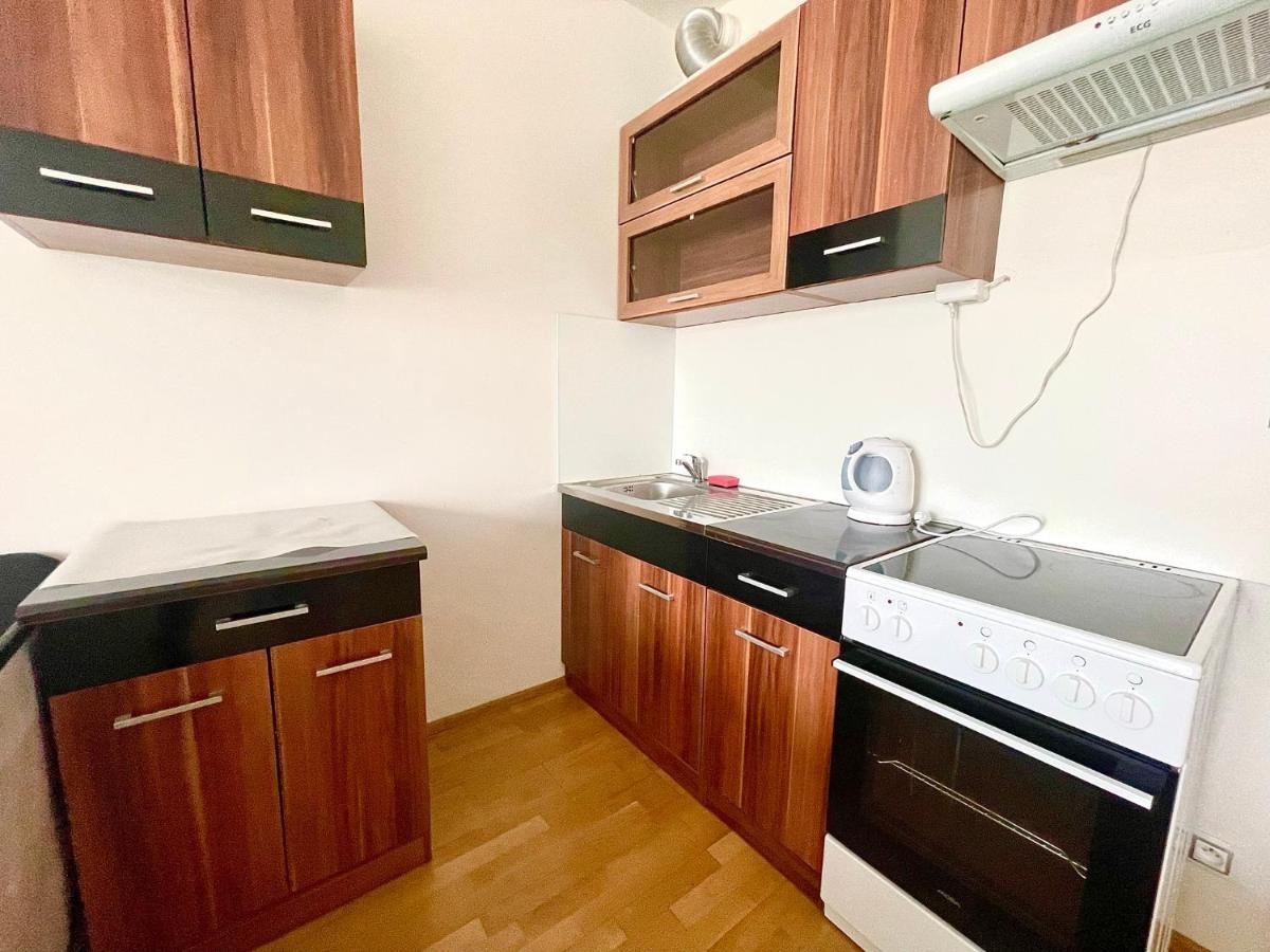 Centrum Park Apartment Praha Bagian luar foto